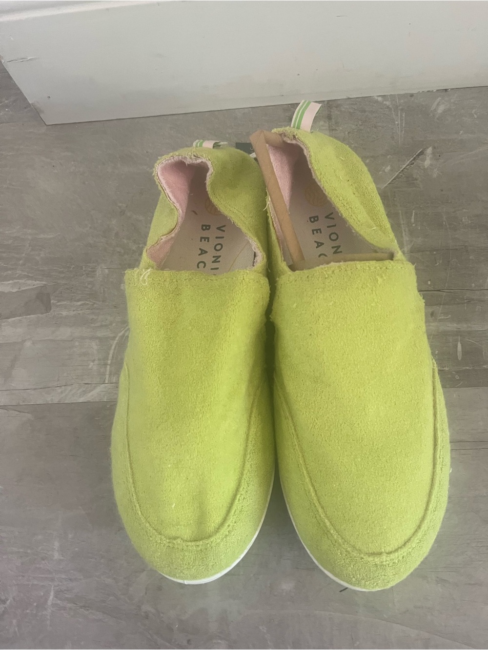 Vionic Beach terry Lime Green Slip-On Flats Sz 8.5 NWT